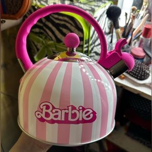 Beautiful Barbie kettle
